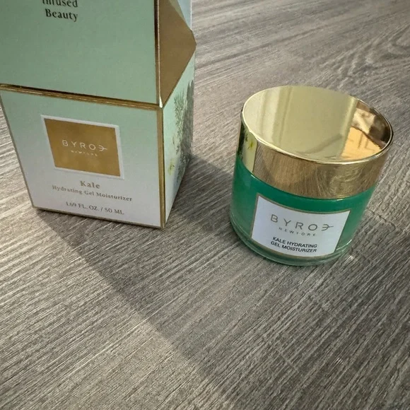 New Byroe Kale Hydrating Gel Moisturizer - Picture 3 of 4